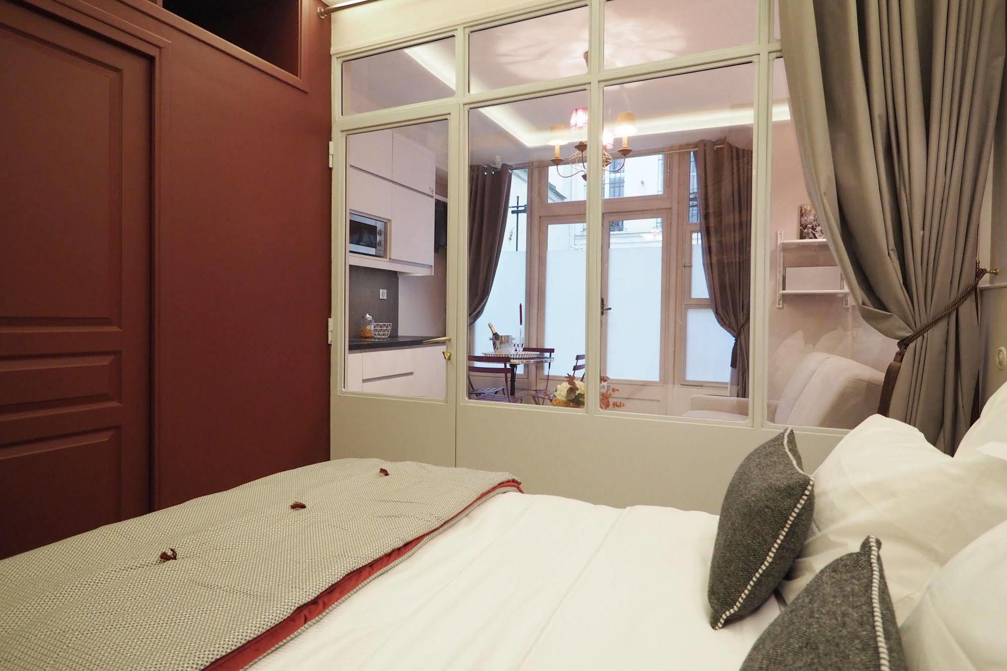 Palais Royal Chicsuites Paris Exterior photo