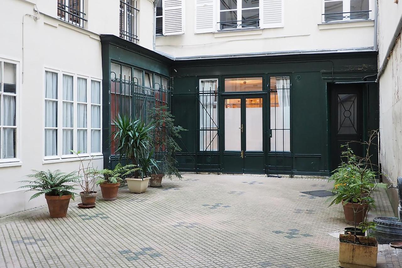Palais Royal Chicsuites Paris Exterior photo